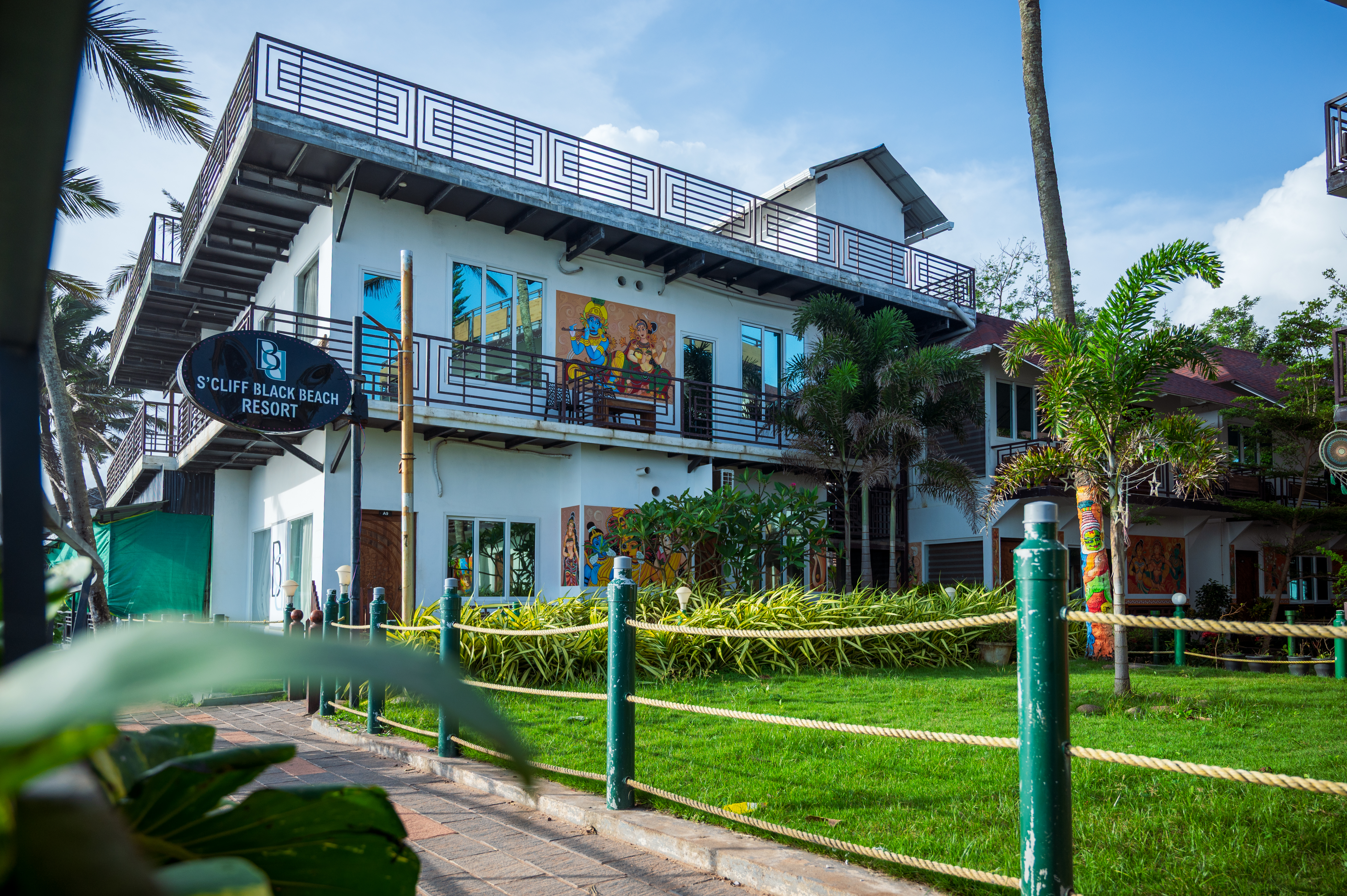 S Cliff by Black Beach Resort